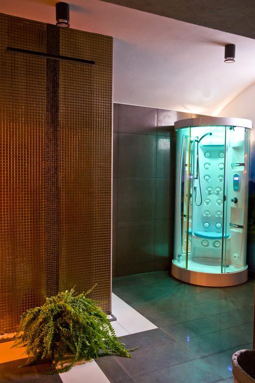 Hotel Gal Тарнув Экстерьер фото