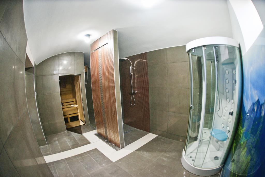 Hotel Gal Тарнув Экстерьер фото